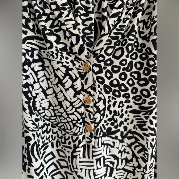 Lilly Pulitzer Elsa Silk Top Onyx Home slice size M
White Black - Picture 8 of 13